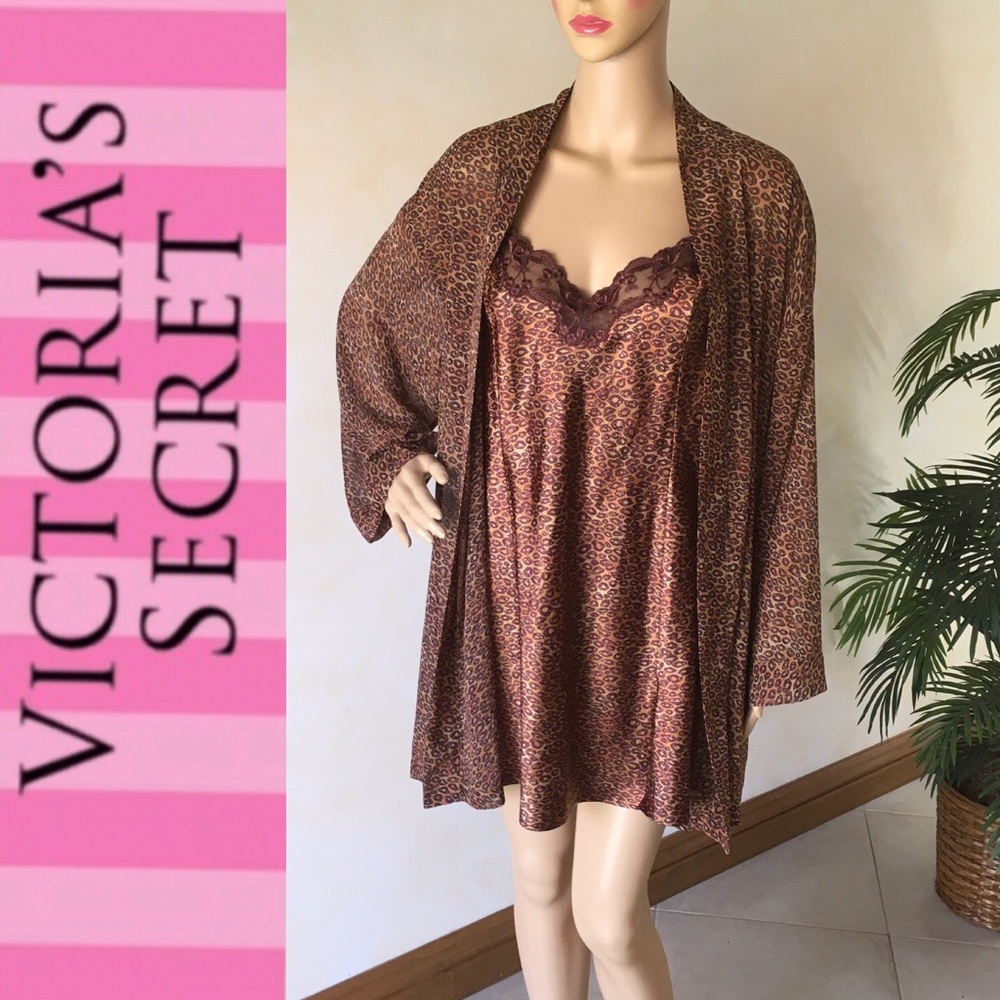 Vintage Victoria’s Secret Nightie and Sheer Robe Set Leopard Print L